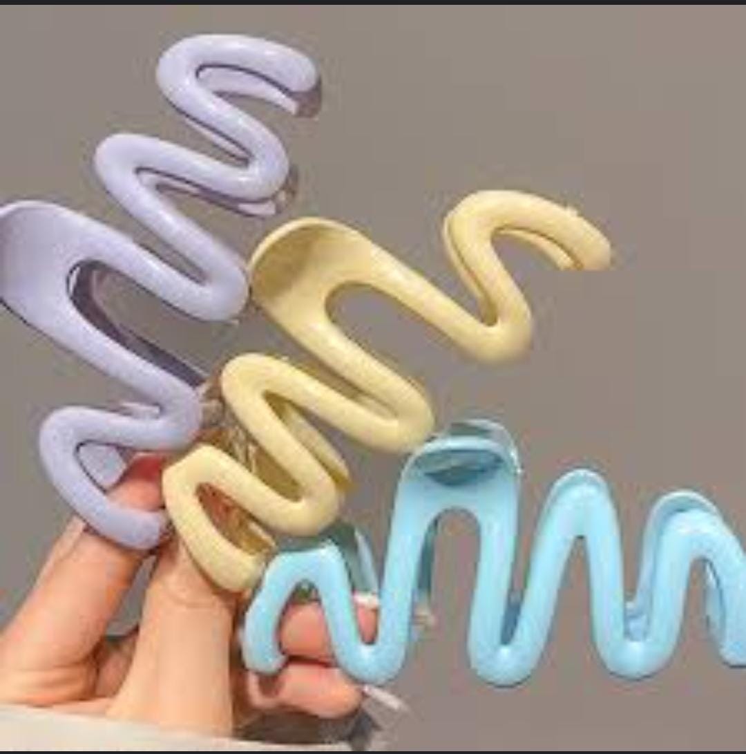 CURVE CLAWS. BIG SIZED