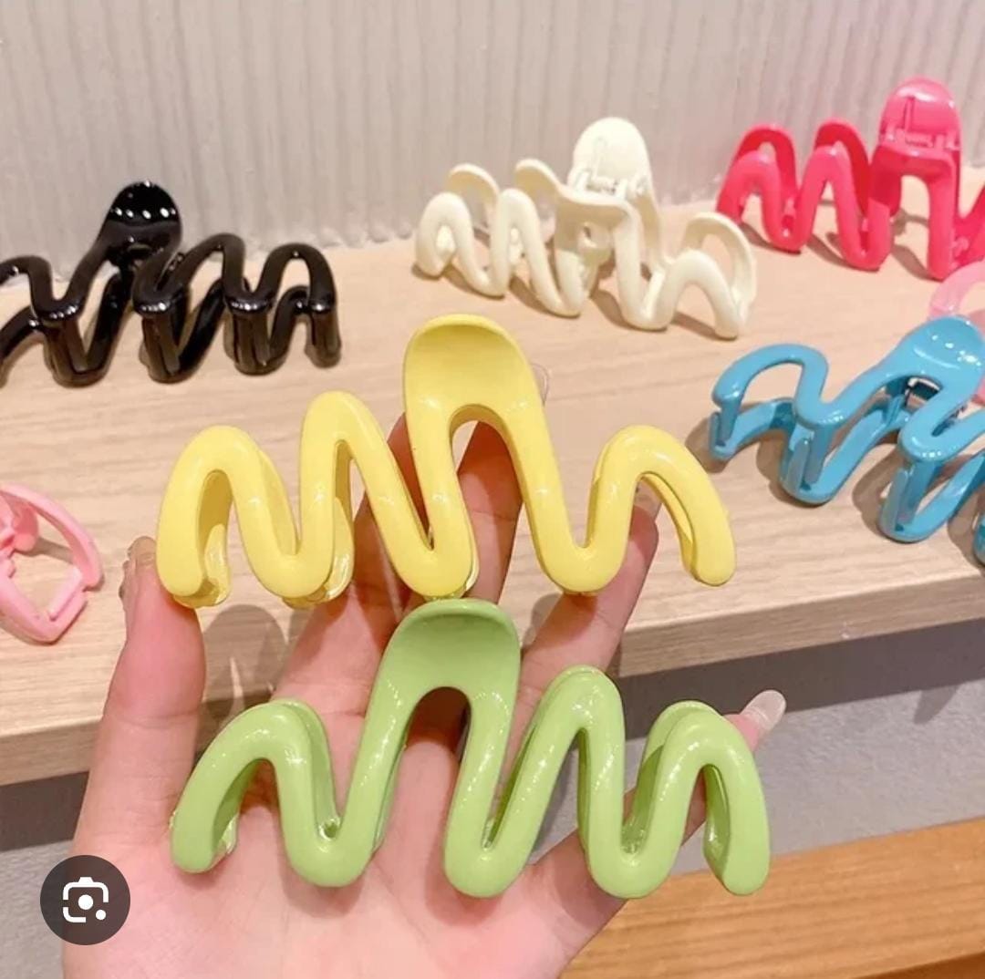 CURVE CLAWS. BIG SIZED