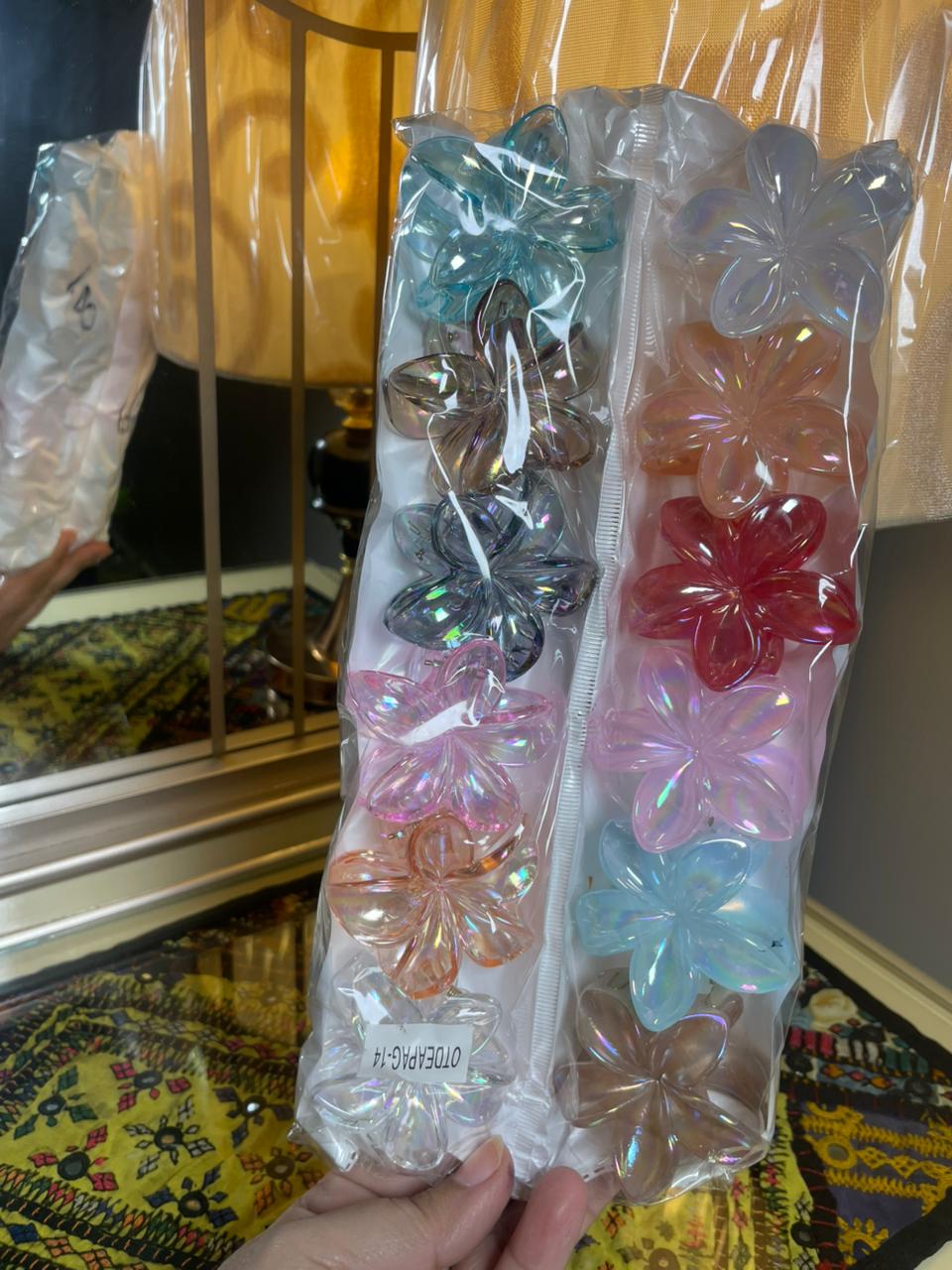 Crystal Hair Claw